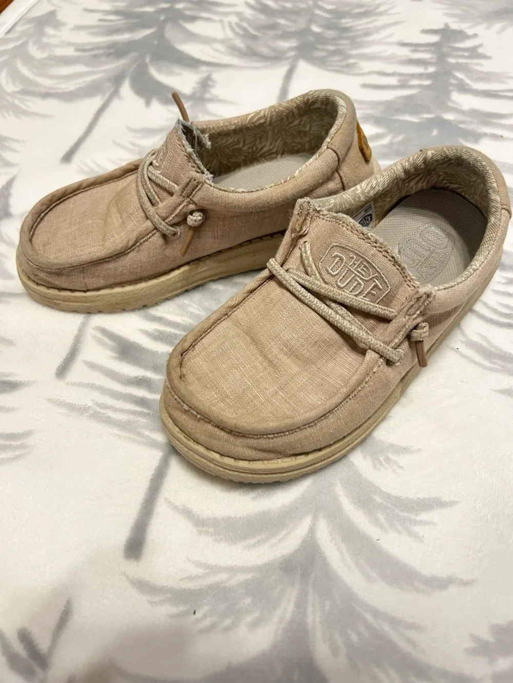 Hey Dude light beige